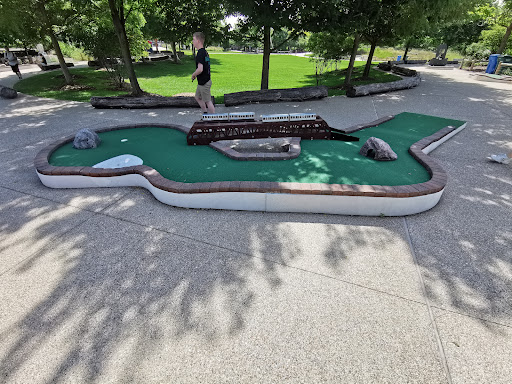 Golf Course «City Mini Golf», reviews and photos, 337 E Randolph St, Chicago, IL 60601, USA