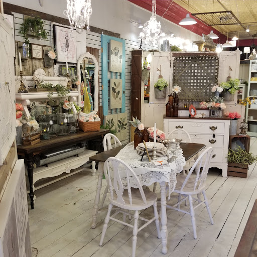 Antique Store «A Corner Cottage», reviews and photos, 895 Conner St, Noblesville, IN 46060, USA