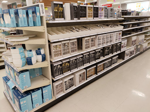 Department Store «Target», reviews and photos, 1111 Brook Forest Ave, Shorewood, IL 60404, USA