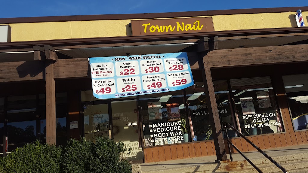 Town Nail At Scarsdale 10583