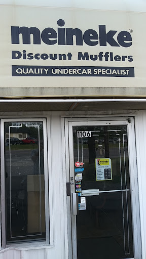 Auto Repair Shop «Meineke Car Care Center», reviews and photos, 1106 Gallatin Pike N, Madison, TN 37115, USA