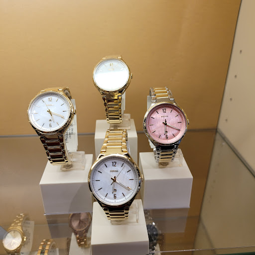 Watch Store «Fossil Outlet Store», reviews and photos, 18521 Outlet Blvd #725, Chesterfield, MO 63005, USA