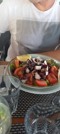 Salade grecque du Restaurant de fruits de mer Chez Roger à Marseille - n°3