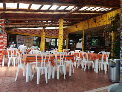 Doña Chuy Restaurant Bar - Guillermo Prieto s/n, Paseo de la Laguna, 73300 Chignahuapan, Pue., Mexico