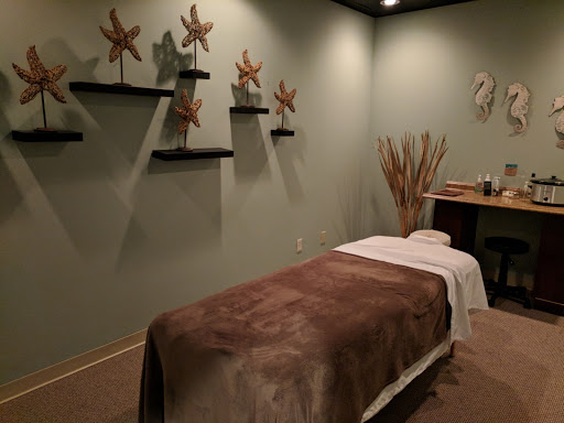 Hair Salon «Salon Salon of AMI», reviews and photos, 3612 E Bay Dr, Holmes Beach, FL 34217, USA