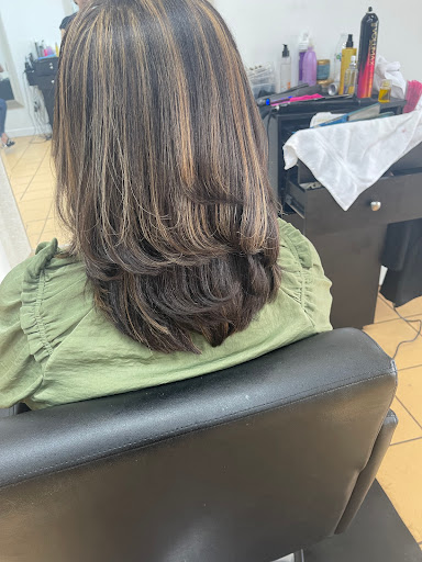 Beauty Salon «SALON NEW YORK DOMINICAN HAIR STYLISTS», reviews and photos, 316 Grayson Hwy, Lawrenceville, GA 30046, USA