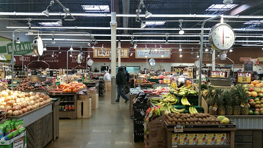 Grocery Store «Fresh Thyme Farmers Market - Omaha», reviews and photos, 14949 Evans Plaza, Omaha, NE 68116, USA