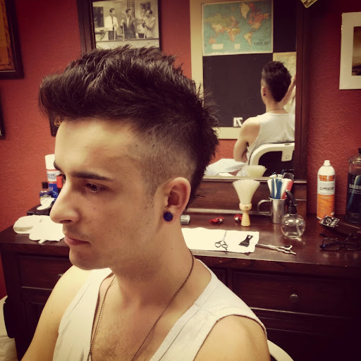 Barber Shop «DeRosso Brothers Tattoo and Barber», reviews and photos, 7907 SW 37th Ave, Portland, OR 97219, USA