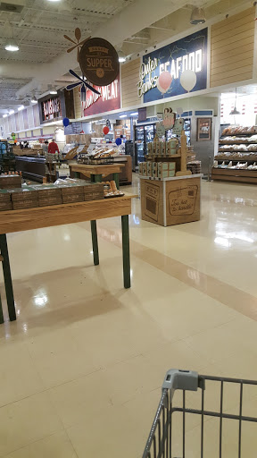 Grocery Store «Lowes Foods», reviews and photos, 5309 Carolina Beach Rd, Wilmington, NC 28412, USA