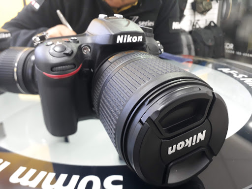 Nikon Perú