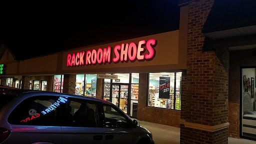 Shoe Store «Rack Room Shoes», reviews and photos, 2809 Battleground Ave, Greensboro, NC 27455, USA