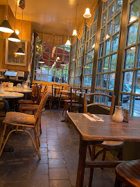 Atmosphère du Restaurant Maison Sauvage Victor Hugo à Paris - n°4