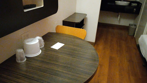 Motel 6 Carlsbad, CA - North image