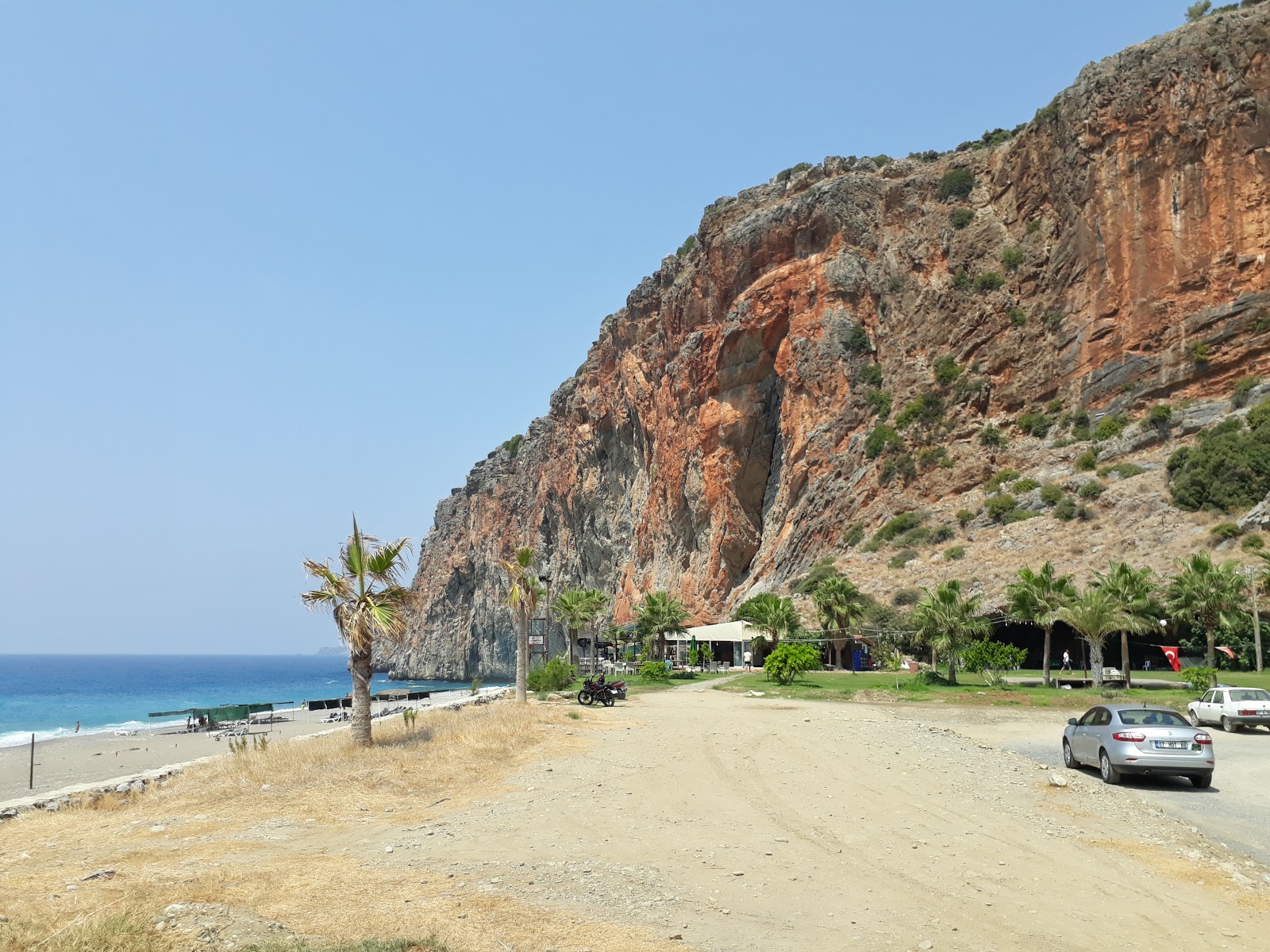 Fotografie cu Gazipasa Halk plaji - locul popular printre cunoscătorii de relaxare