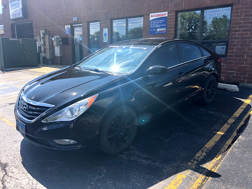 Auto Body Shop «Maaco Collision Repair & Auto Painting», reviews and photos, 252 Commonwealth Dr, Carol Stream, IL 60188, USA