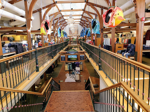  «L.L. Bean», reviews and photos, 8 Glen Rd, West Lebanon, NH 03784, USA