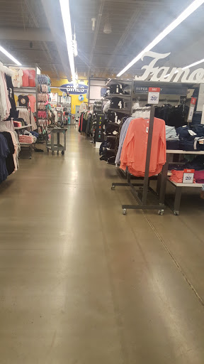 Clothing Store «Old Navy», reviews and photos, 747 NW 12th St, Gresham, OR 97030, USA