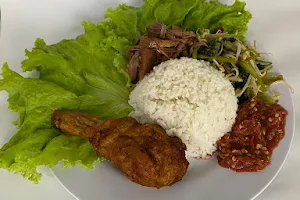 Warung Nasi Pedas Bu Lilik image