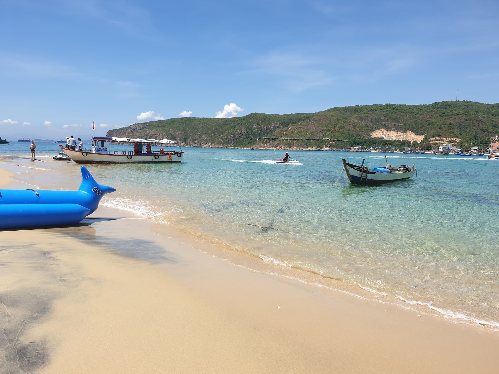 Fotografie cu Hon Kho Beach cu o suprafață de nisip beige