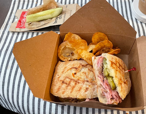 Deli «Bloomingfoods Market & Deli East», reviews and photos, 3220 E 3rd St, Bloomington, IN 47401, USA