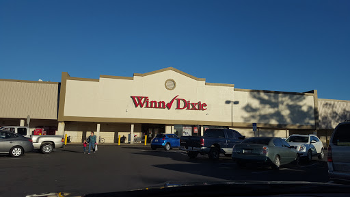 Grocery Store «Winn-Dixie», reviews and photos, 5428 Dogwood Dr, Milton, FL 32570, USA