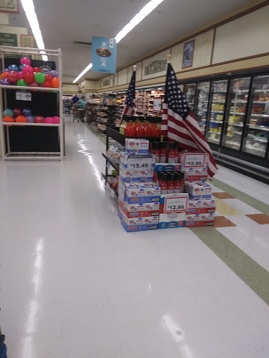 Grocery Store «Family Fare Supermarket», reviews and photos, 56151 M 51 S, Dowagiac, MI 49047, USA