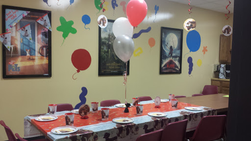 Movie Theater «Regal Cinemas Coldwater Crossing 14», reviews and photos, 211 W Washington Center Rd, Fort Wayne, IN 46825, USA