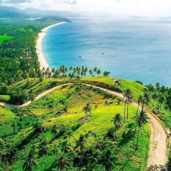 Lumambong Beach