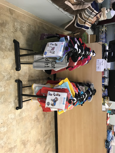 Pet Supply Store «Pet Supplies of Bayside», reviews and photos, 224-25 Union Tpke, Oakland Gardens, NY 11364, USA