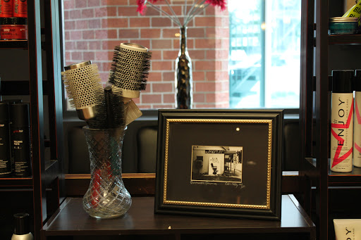 Beauty Salon «Hair Gallery 101», reviews and photos, 470 Portage Lakes Drive, Akron, OH 44319, USA