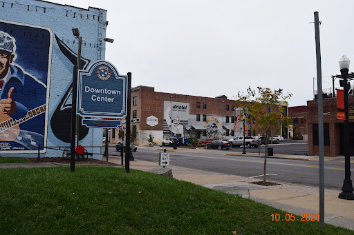 Community Center «Downtown Center», reviews and photos, 810 State St, Bristol, TN 37620, USA