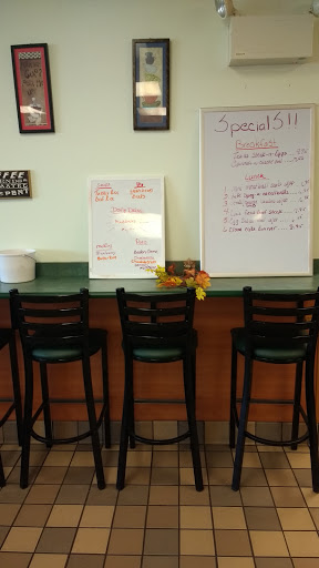 Shopping Mall «Saco Valley Shopping Center», reviews and photos, 4 Scamman St, Saco, ME 04072, USA