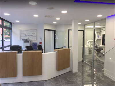 Centre dentaire & orthodontiste à Evry - Nobel Santé + à Évry-Courcouronnes