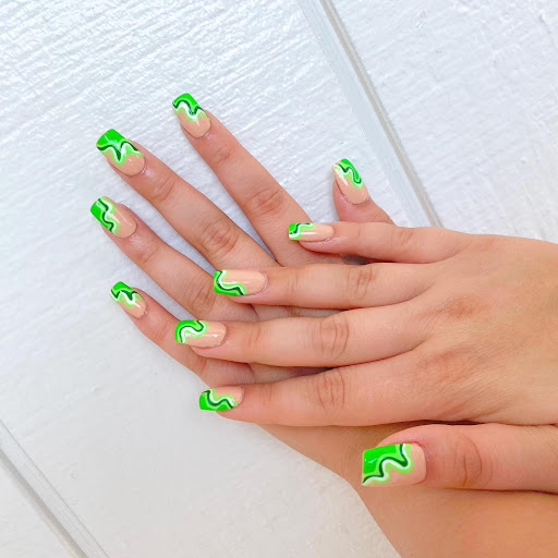 Beauty Salon «Hair Benders Salon», reviews and photos, 2617 E Center St, Kingsport, TN 37664, USA