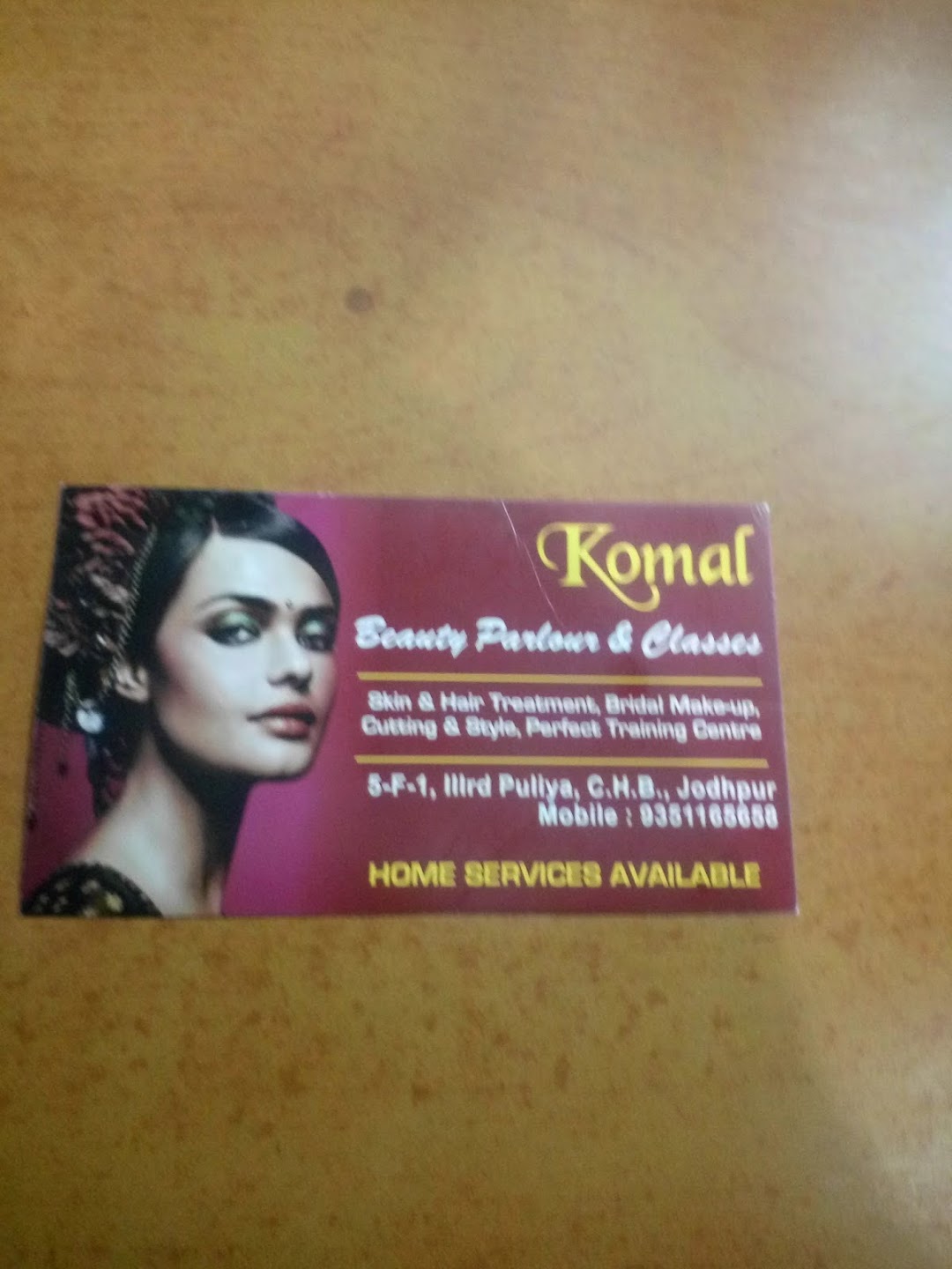 Komal beauty parlor