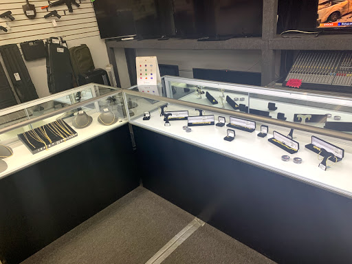 Pawn Shop «Azusa Pawn», reviews and photos, 1028 W Gladstone St, Azusa, CA 91702, USA