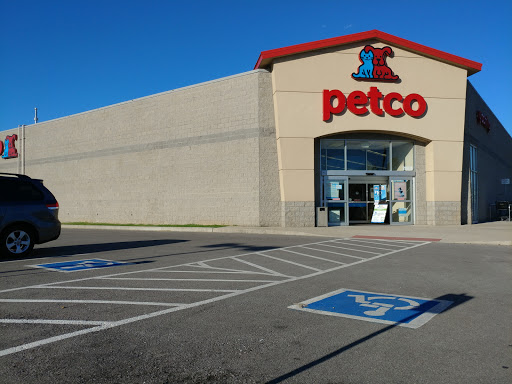 Pet Supply Store «Petco Animal Supplies», reviews and photos, 2807 Wilma Rudolph Blvd, Clarksville, TN 37040, USA