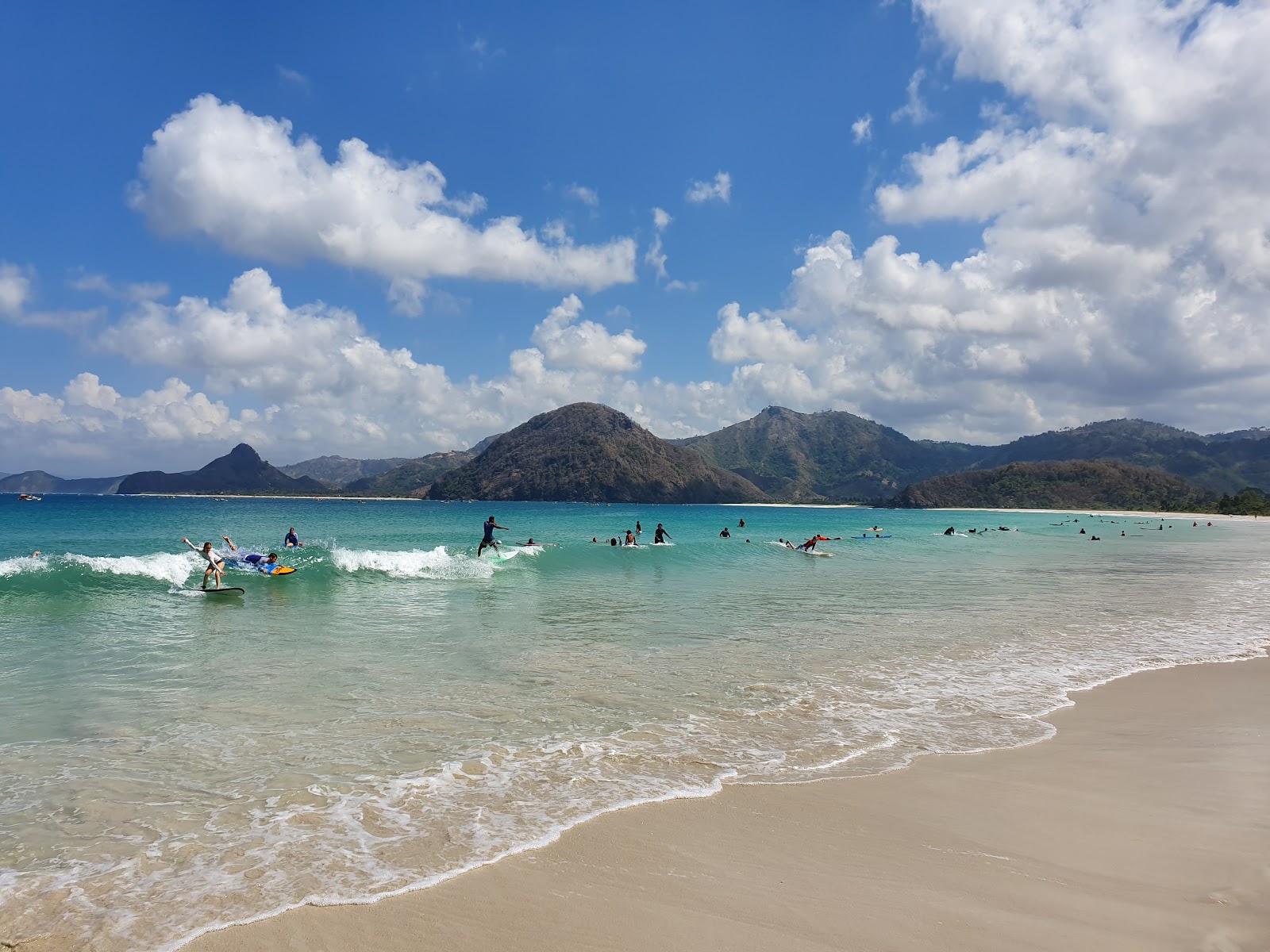 Foto de Playa de Selong Belanak área de servicios