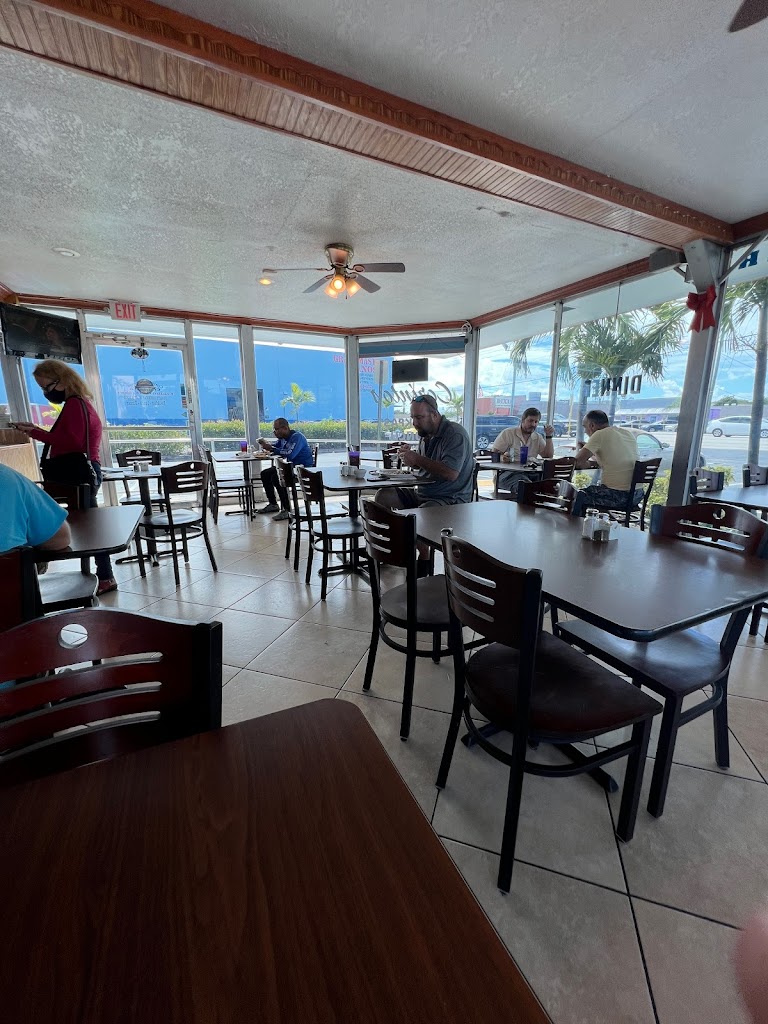 Corinto Restaurant 33334