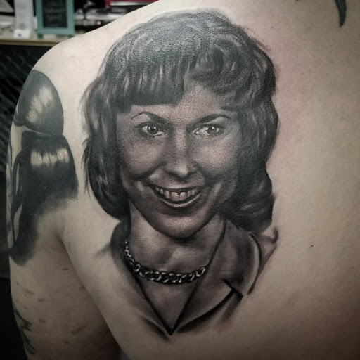 Tattoo Shop «Good Times Tattoo Company», reviews and photos, 14375 60th St N, Oak Park Heights, MN 55082, USA