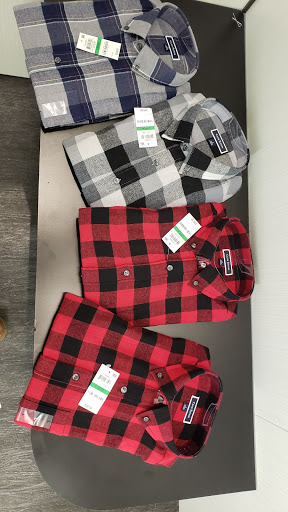 Stores to buy men's pyjamas Minneapolis
