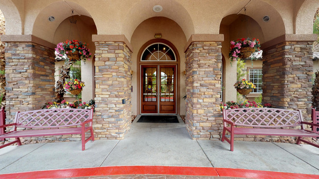 Carefree Senior Living at the Willows