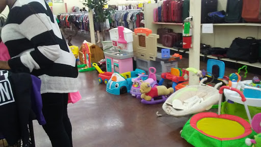 Thrift Store «ReSale by cca», reviews and photos, 3050 N Josey Ln, Carrollton, TX 75007, USA