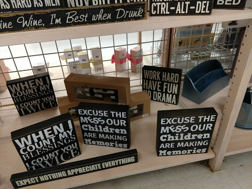 Department Store «Burkes Outlet», reviews and photos, 1389 Nashville Rd, Franklin, KY 42134, USA