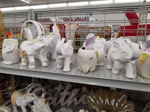 Clothing Store «Burlington Coat Factory», reviews and photos, 8225 E Kellogg Dr, Wichita, KS 67207, USA