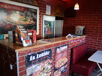 Atmosphère du Pizzas à emporter Le Latino à Martigues - n°1