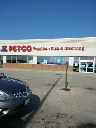 Petco Animal Supplies, 1311 E Army Post Rd, Des Moines, IA 50315, USA, 