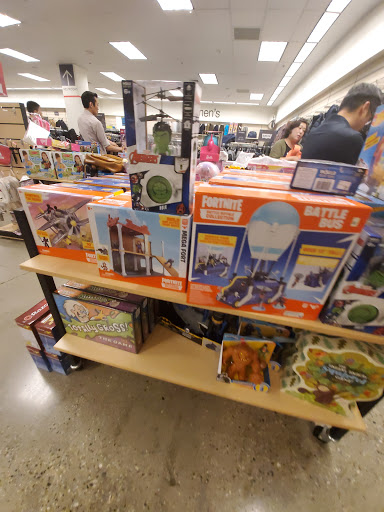 Department Store «Nordstrom Rack», reviews and photos, 3363 E Foothill Blvd, Pasadena, CA 91107, USA