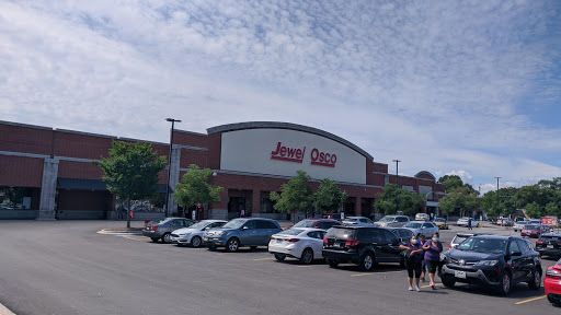 Gateway Centre Plaza, Howard St, Chicago, IL 60626, USA, 