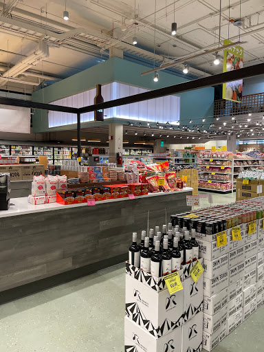 Asian Grocery Store «Uwajimaya», reviews and photos, 600 5th Ave S, Seattle, WA 98104, USA